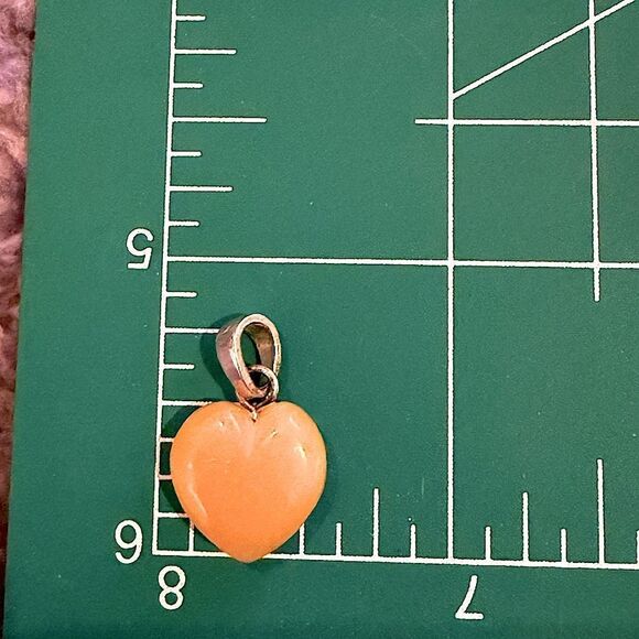 Vintage butterscotch amber valentine heart pendant sterling 1/2” new old stock - Picture 3 of 8